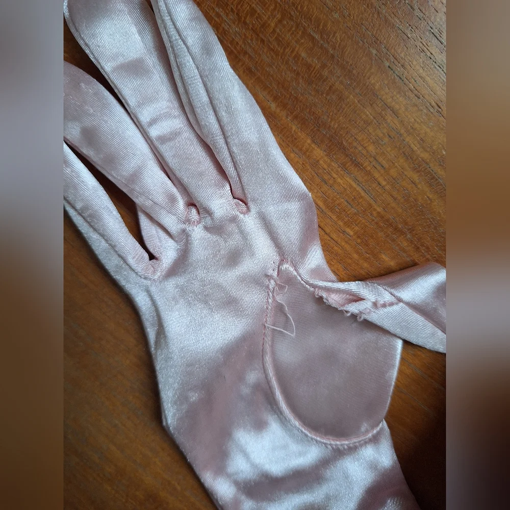 Vintage Pink Satin Opera Gloves Ruched Prom HOCO Formal Black Tie Evening